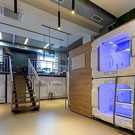 فندق-كبسولة Spacehotel